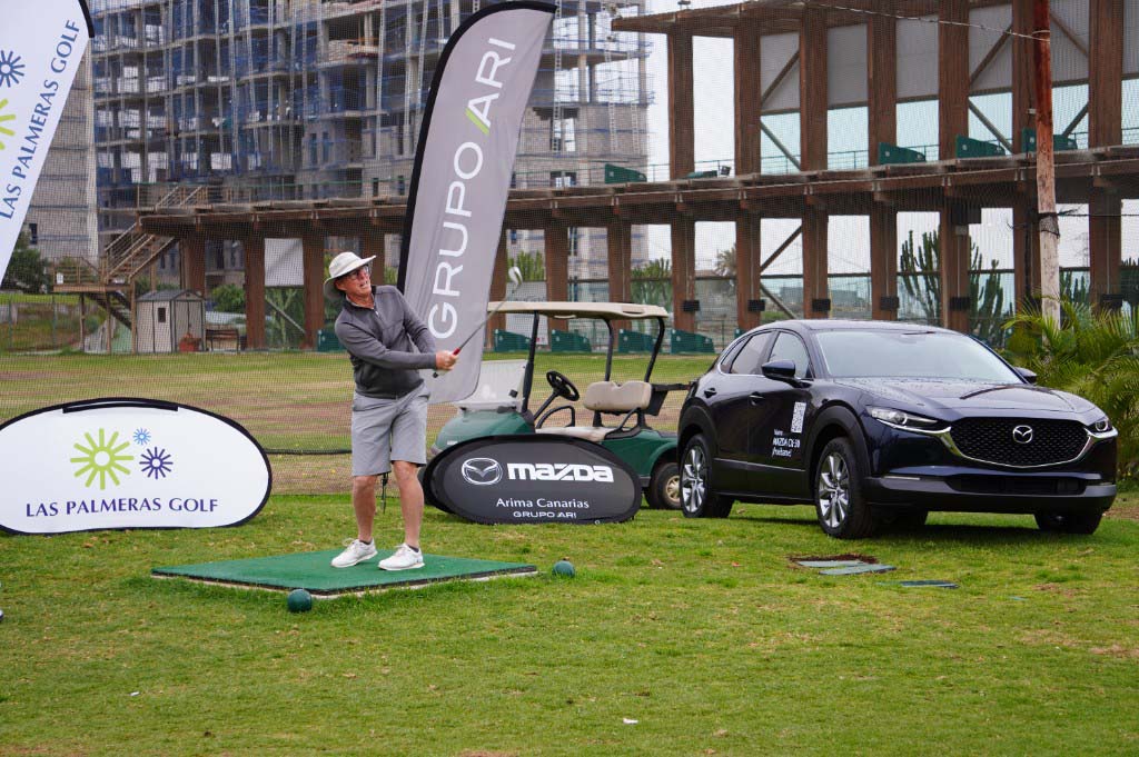 Mazda con el deporte en “Las Palmeras Golf”