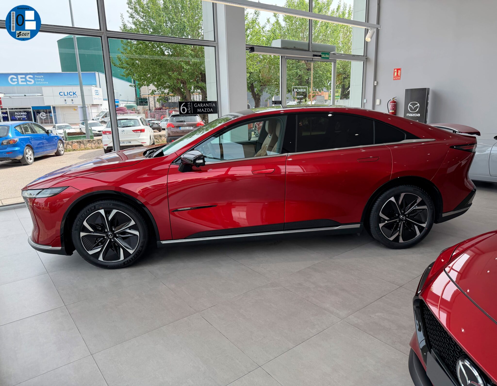 NUEVO MAZDA 6E Redefiniendo el placer de conducir en la era eléctrica