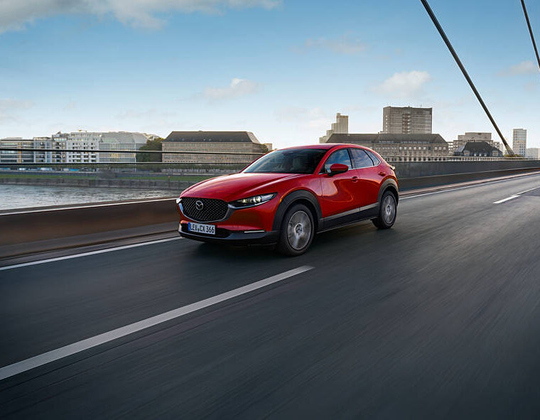 Promoción Renting Mazda CX-30 Acabado 2.5L e-SKYACTIV G MHEV 103kW Centre-Line 