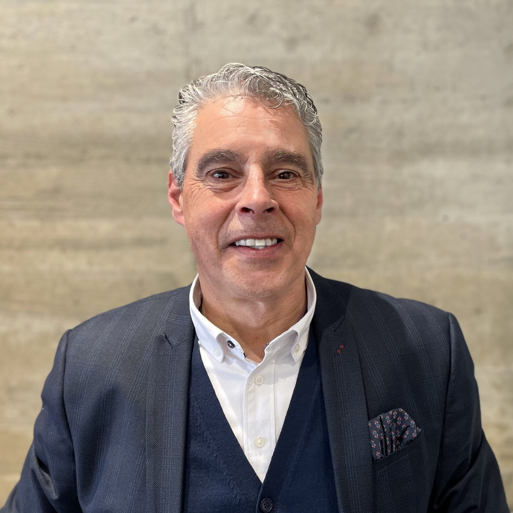 José Antonio Ortiz Asesor Comercial