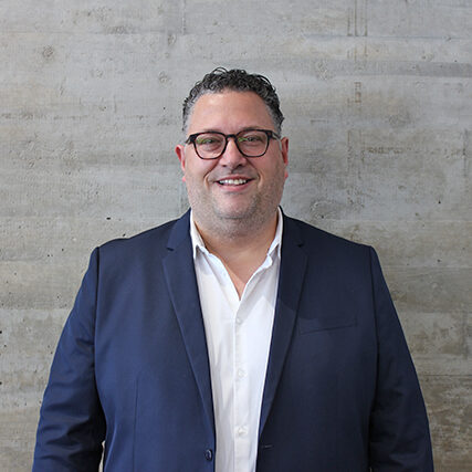 Saúl Fernández - Borlán Asesor Comercial