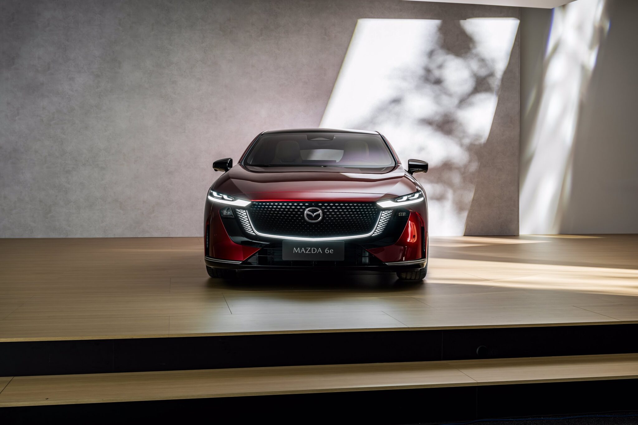 Mazda6e: el nuevo eléctrico de Mazda llega a España con un precio inferior a 40.000€