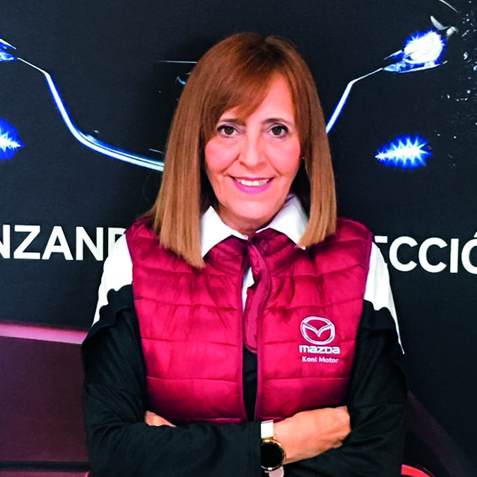 Adela Jiménez Asesora comercial