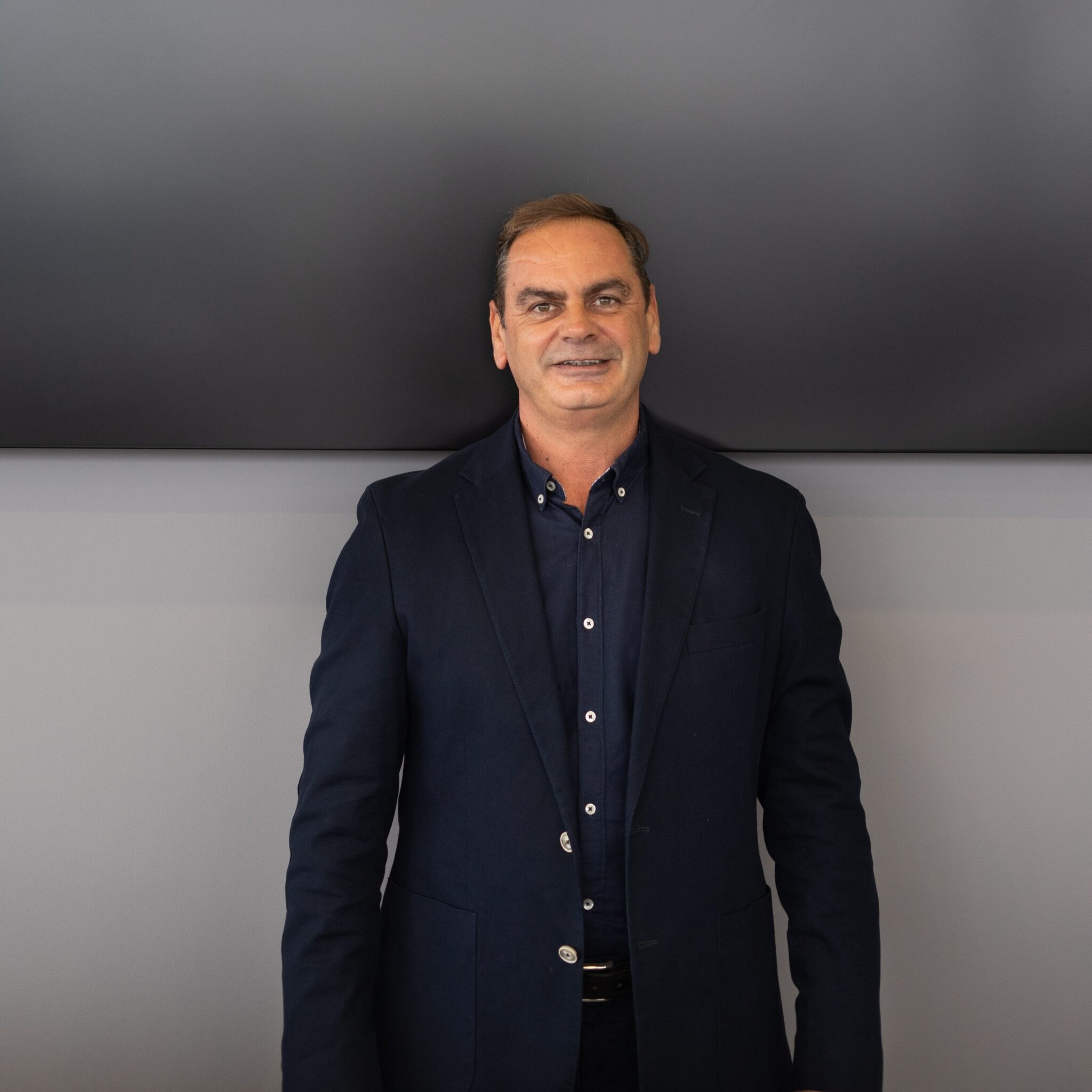 Cesar Villena Asesor Comercial