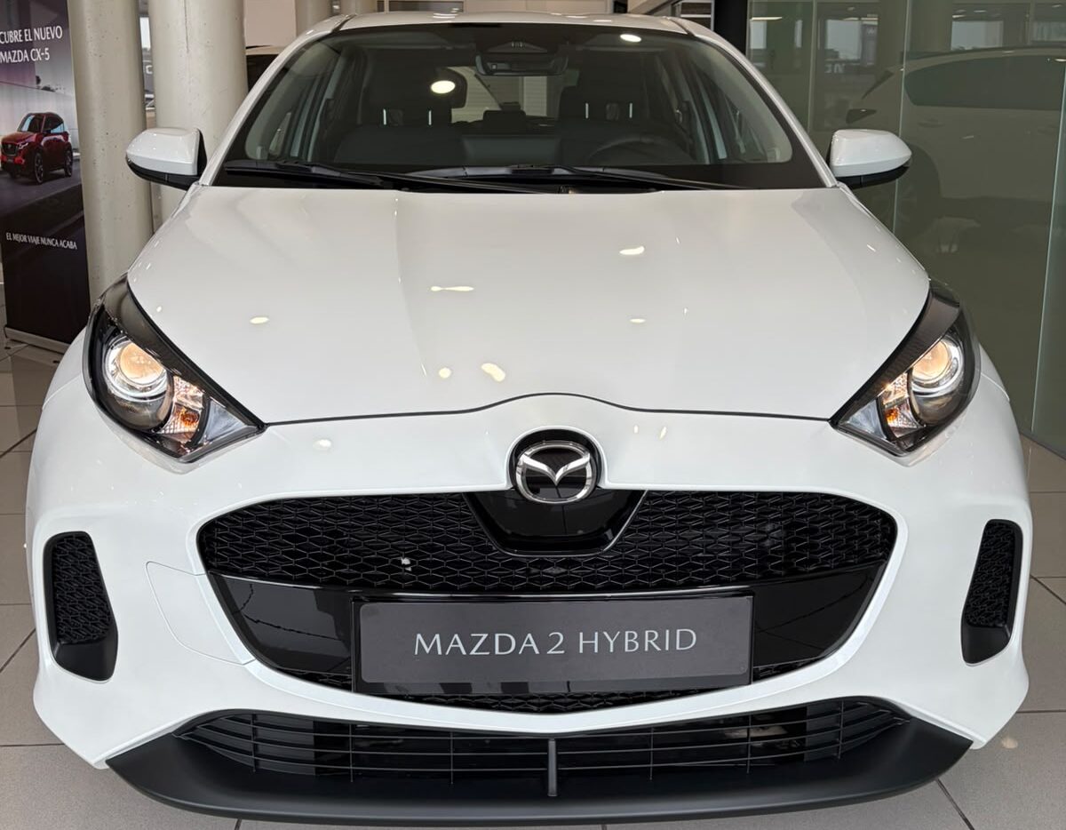 MAZDA 2 HYBRID CENTRE-LINE NORTHERN WHITE PEARL 