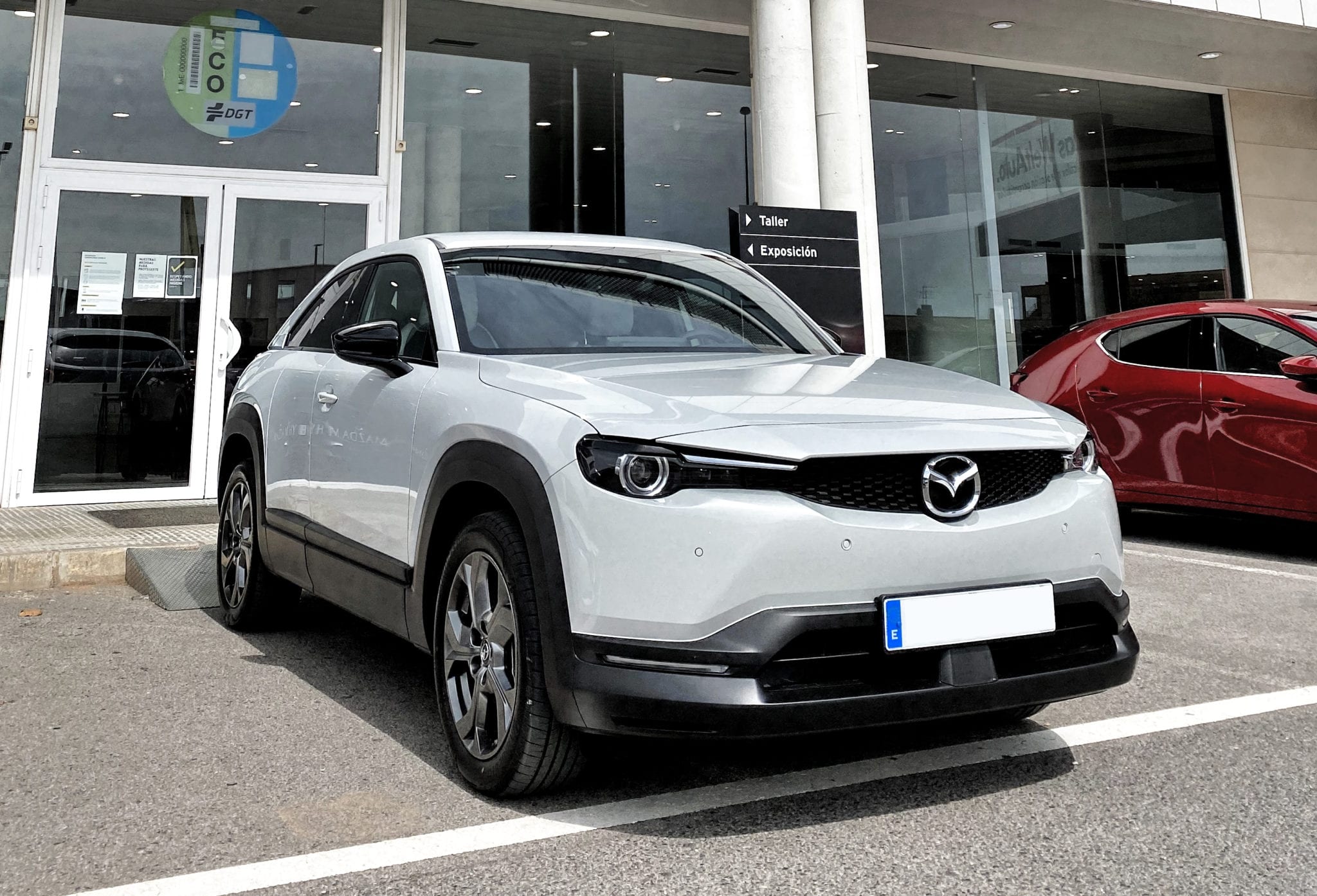 Descubre el nuevo Mazda MX-30 en Mogacar