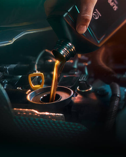 2024_Mazda_AfterSales_OilChange_KV_HighRes-1-aspect-ratio-1-1.25