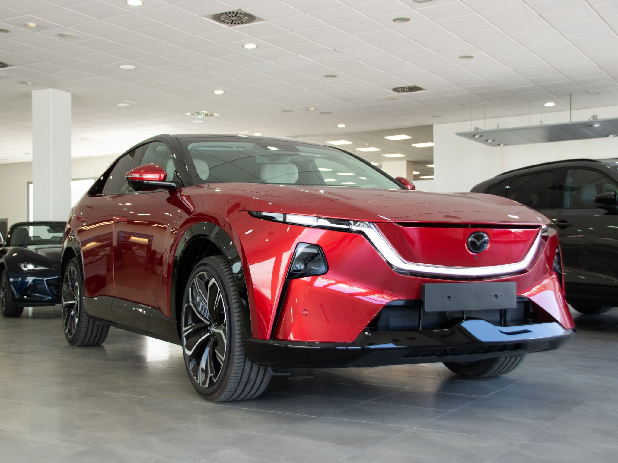 Presentamos el nuevo Mazda CX-6e en Mazda Saracosta Motor